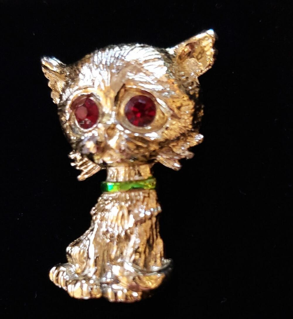 Vintage Kitty Cat Brooch Pin 1.25" Gold-tone Enamel Figural go-